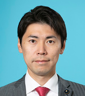 川名　康介